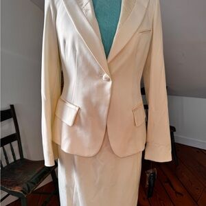 Albert Nipon Cream Blazer & Skirt Suit  Satin lapels new with tags